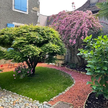 Domaine De La Carrere Guest house