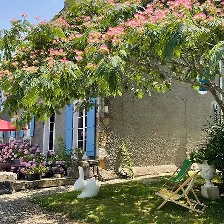 Domaine De La Carrere Guest house *